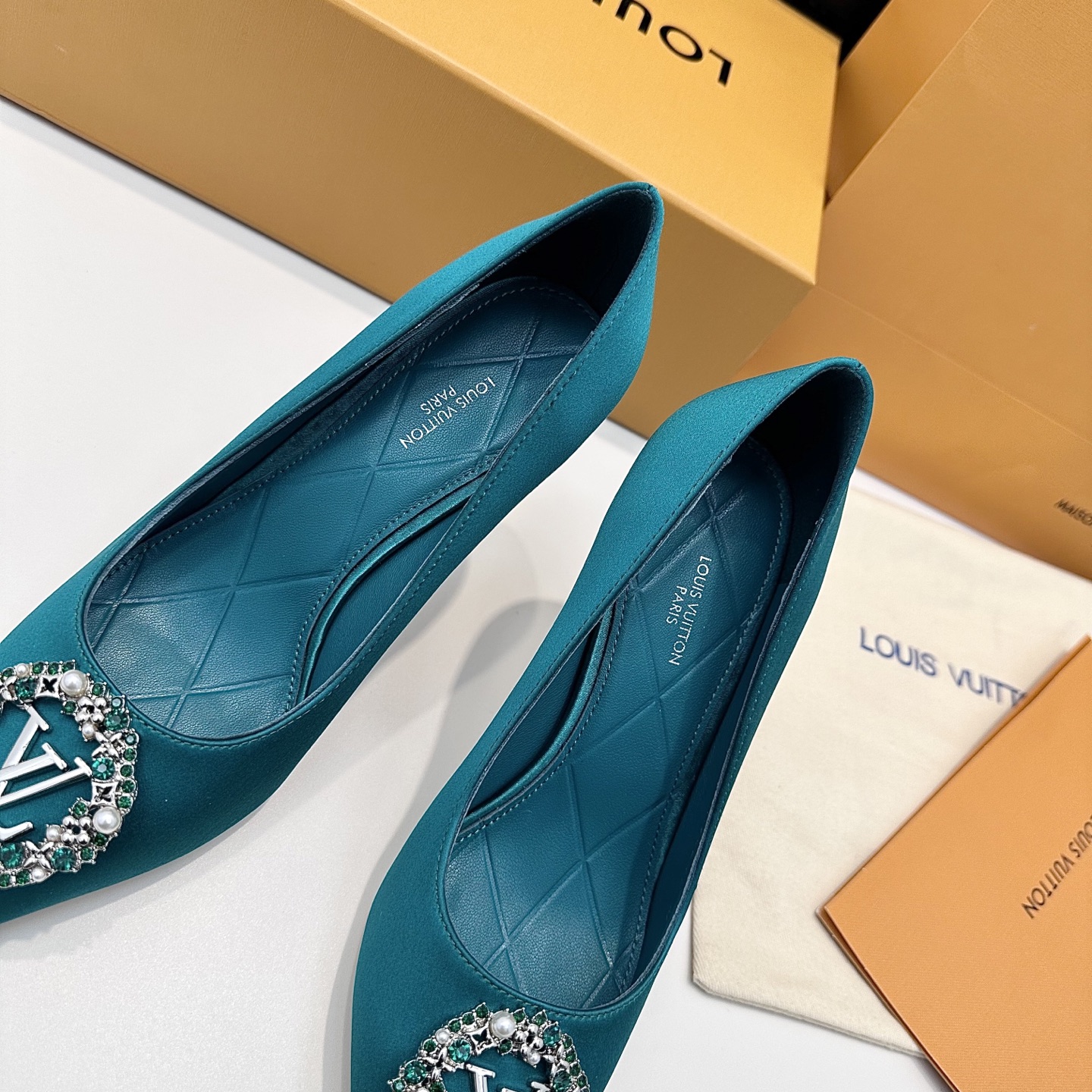 Women's high heels